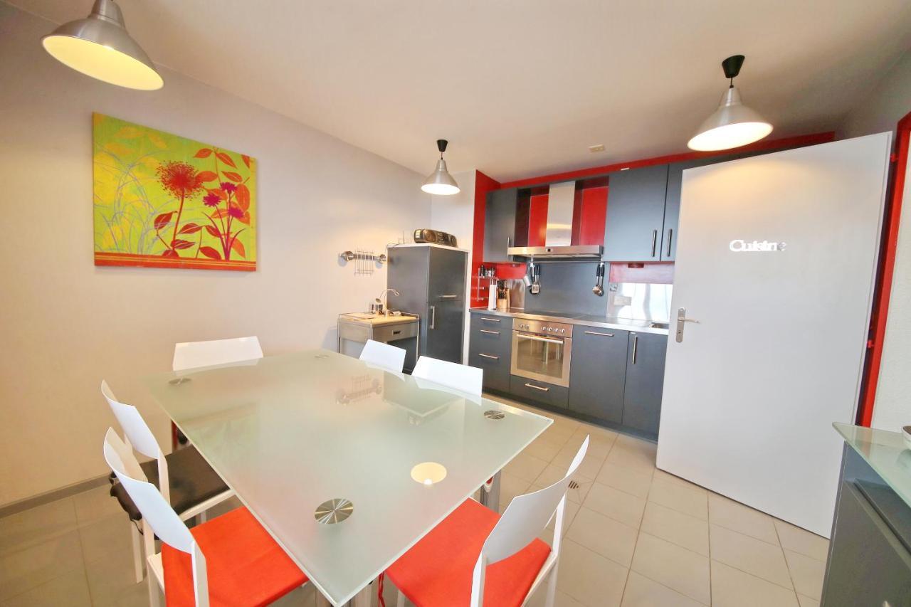 Corseaux Beach Rooms-Riviera Beach Apartments Веве Екстер'єр фото