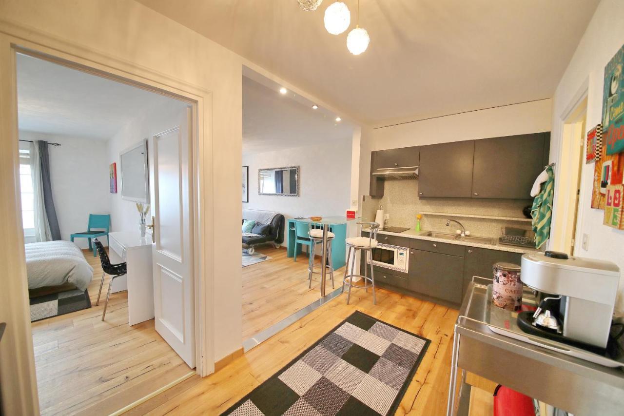 Corseaux Beach Rooms-Riviera Beach Apartments Веве Екстер'єр фото