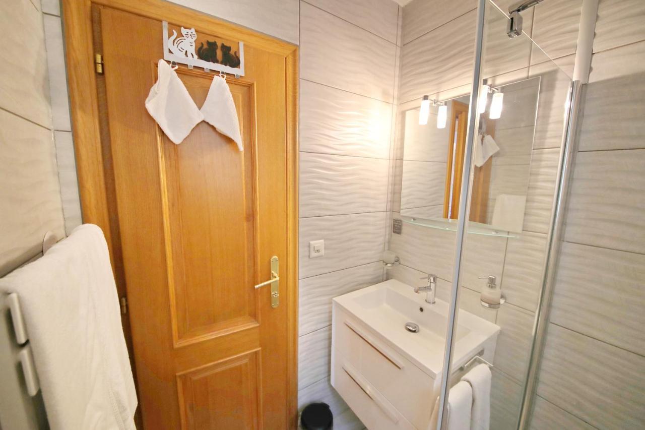 Corseaux Beach Rooms-Riviera Beach Apartments Веве Екстер'єр фото