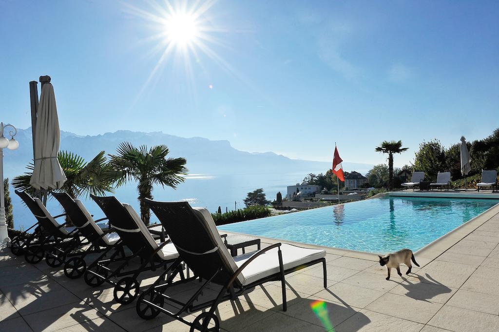 Corseaux Beach Rooms-Riviera Beach Apartments Веве Екстер'єр фото